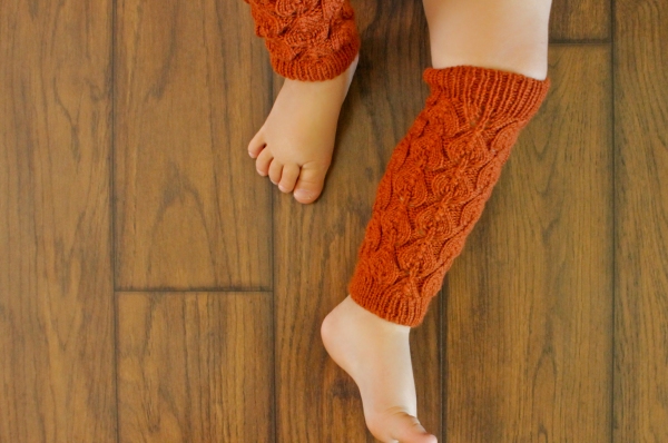 Leaf Collecting Leg Warmers PDF Knitting Pattern by Rhonda Potteet of Thread Bears®